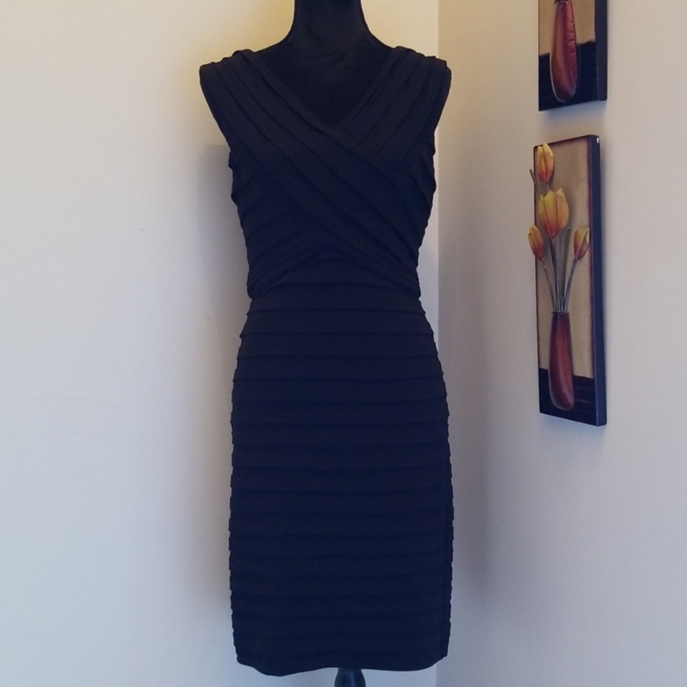 Roulette bandage dress